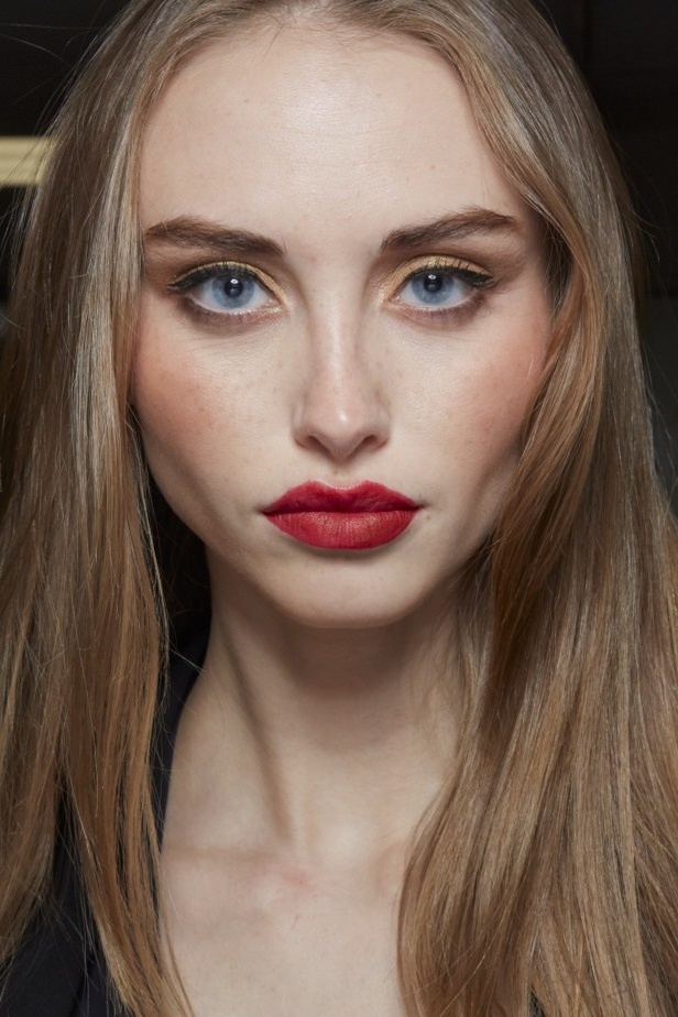 مجموعة Naeem Khan لربيع وصيف 2022 ضمن أسبوع الموضة في نيويورك