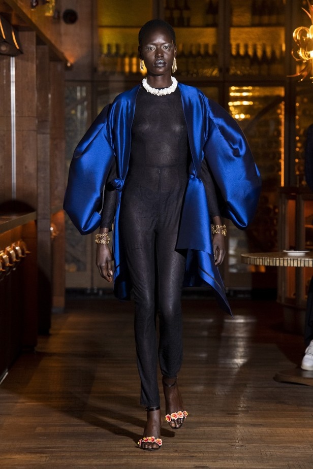 عرض أزياء Osman  لربيع وصيف 2022 من أسبوع الموضة في لندن