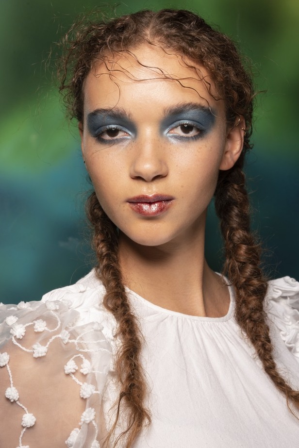 عرض أزياء Osman  لربيع وصيف 2022 من أسبوع الموضة في لندن