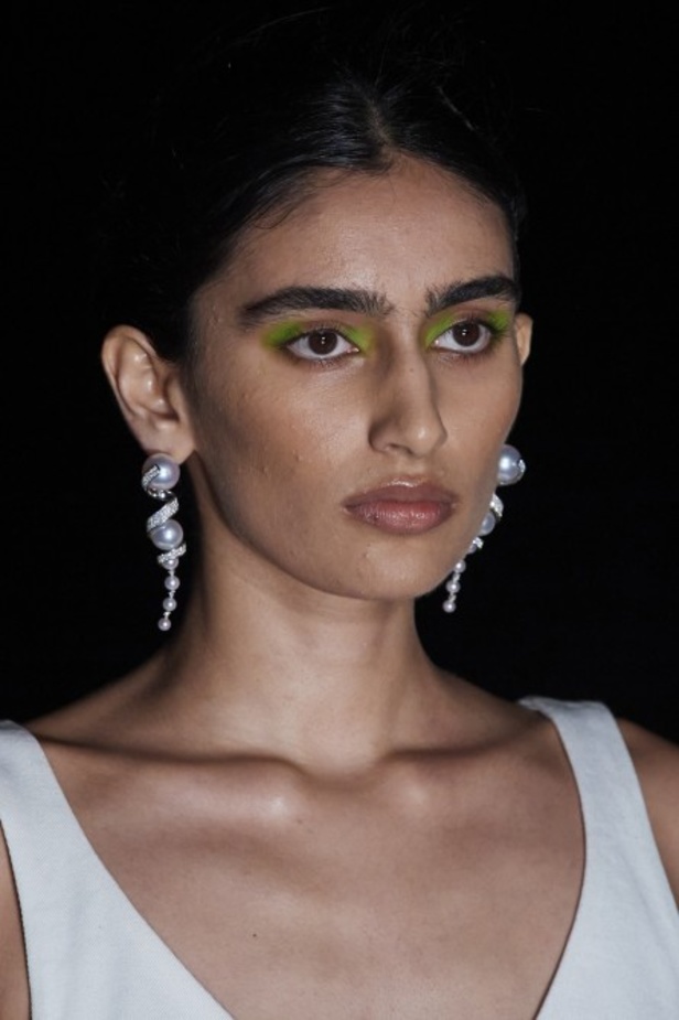 عرض أزياء PRABAL GURUNG لربيع وصيف 2022 من أسبوع الموضة في نيويورك