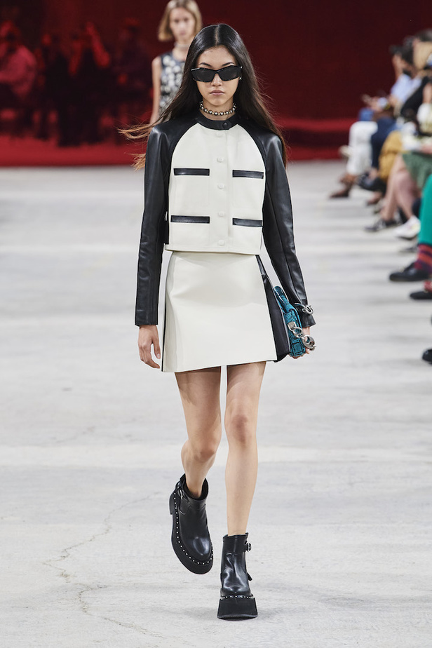 مجموعة Ports 1961 لربيع وصيف 2022 من أسبوع الموضة في ميلانو 