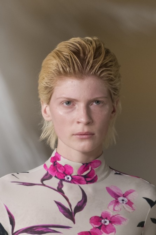 مجموعة ROBERTO CAVALLI لربيع وصيف 2022 من أسبوع الموضة في ميلانو