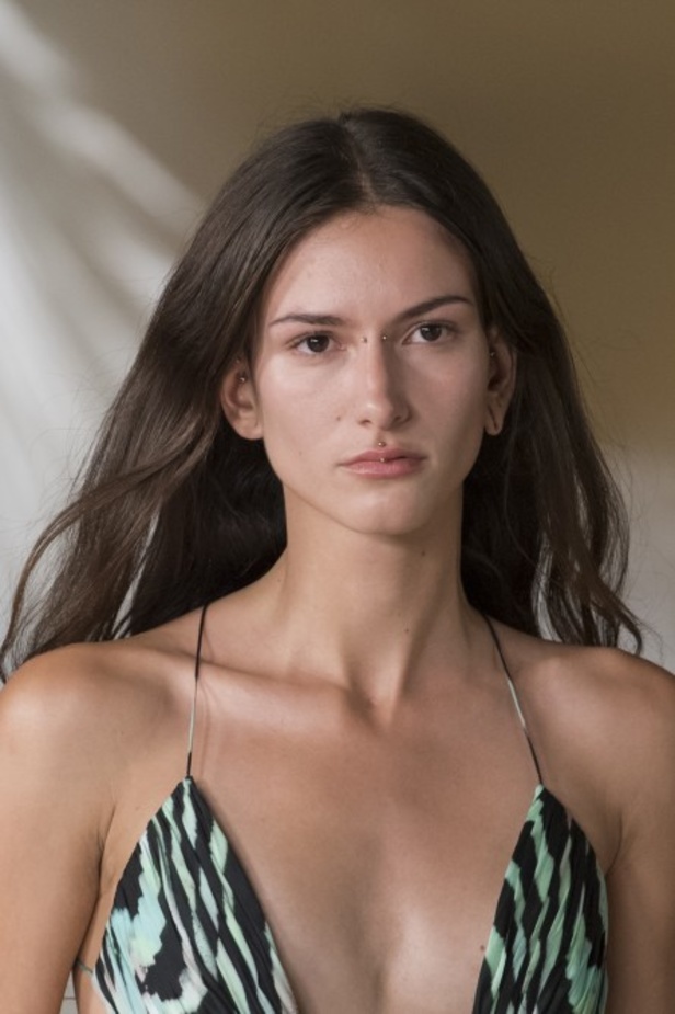 مجموعة ROBERTO CAVALLI لربيع وصيف 2022 من أسبوع الموضة في ميلانو