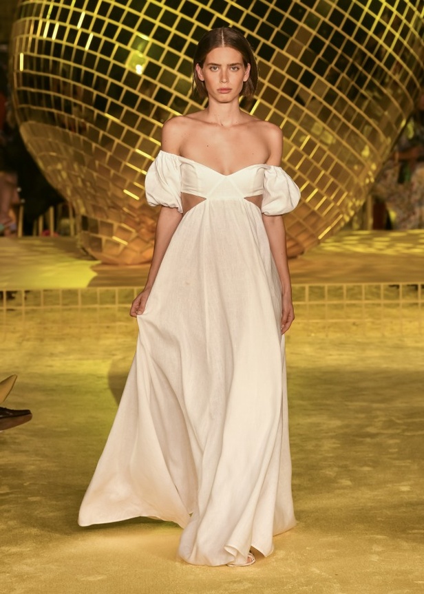 مجموعة ازياء Staud لربيع وصيف 2022 ضمن أسبوع الموضة في نيويورك