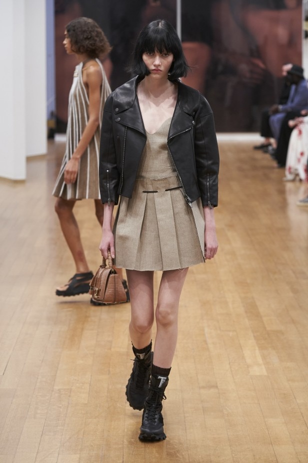 مجموعة Tod s لربيع وصيف 2022 من أسبوع الموضة في ميلانو