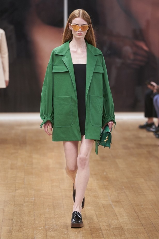 مجموعة Tod s لربيع وصيف 2022 من أسبوع الموضة في ميلانو