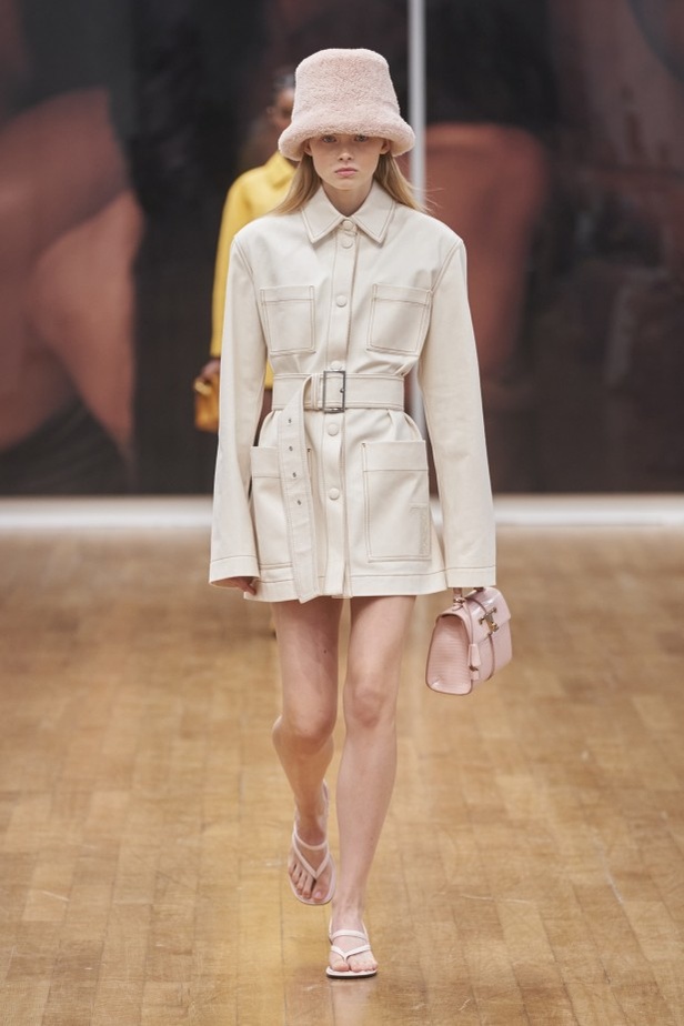 مجموعة Tod s لربيع وصيف 2022 من أسبوع الموضة في ميلانو