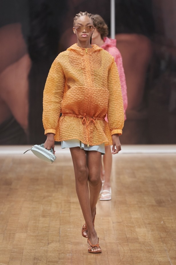 مجموعة Tod s لربيع وصيف 2022 من أسبوع الموضة في ميلانو