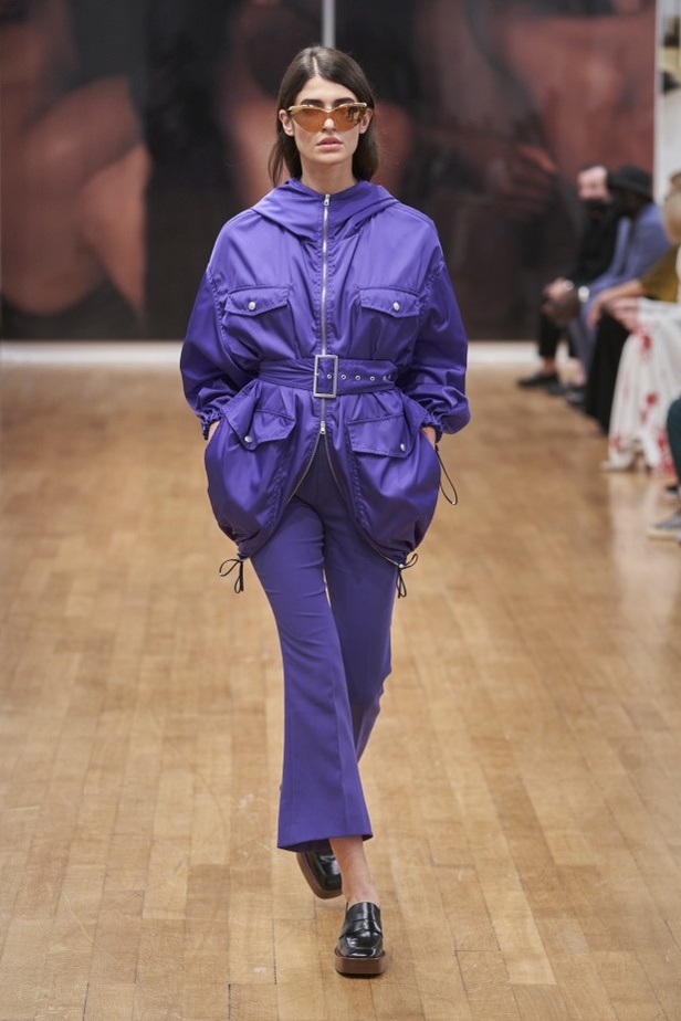 مجموعة Tod s لربيع وصيف 2022 من أسبوع الموضة في ميلانو