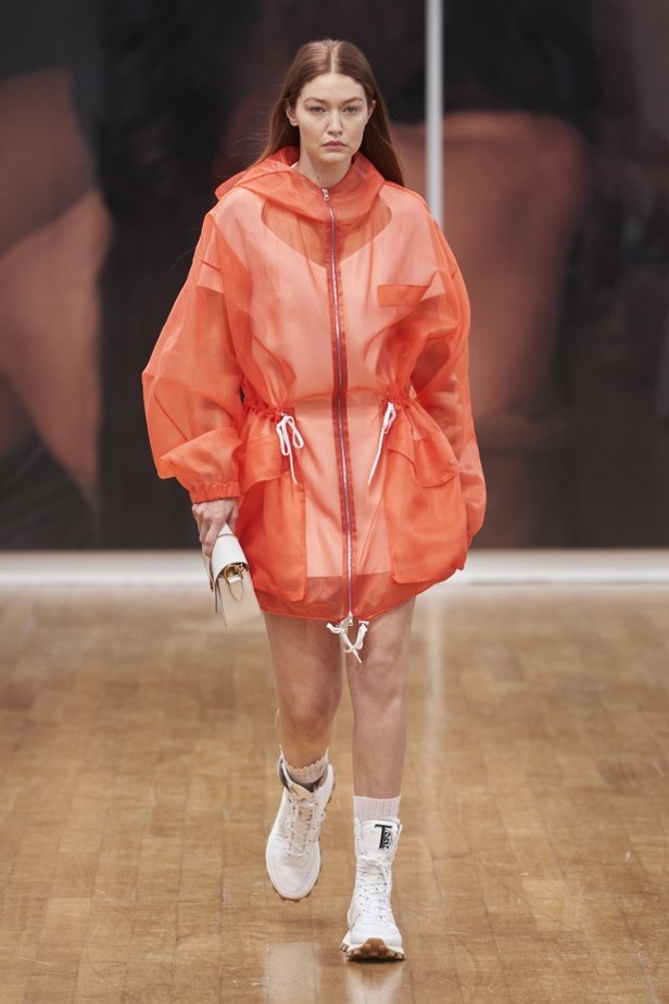 مجموعة Tod s لربيع وصيف 2022 من أسبوع الموضة في ميلانو