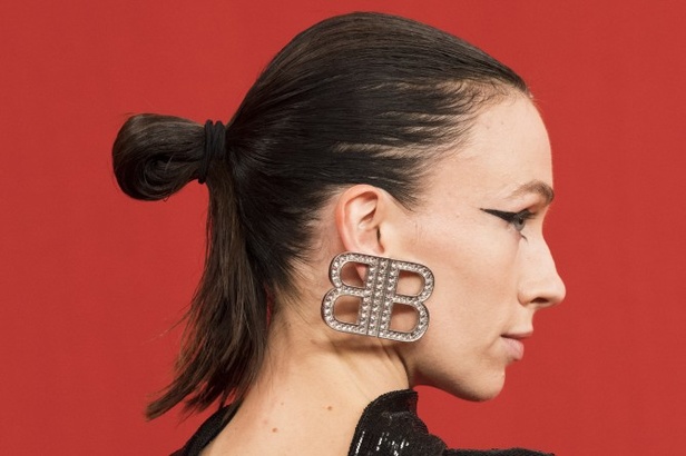 مجموعة بالنسياغا لموسم ربيع وصيف 2022