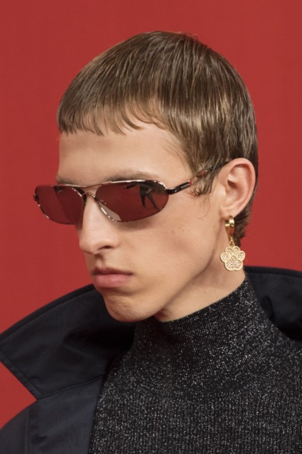 مجموعة بالنسياغا لموسم ربيع وصيف 2022