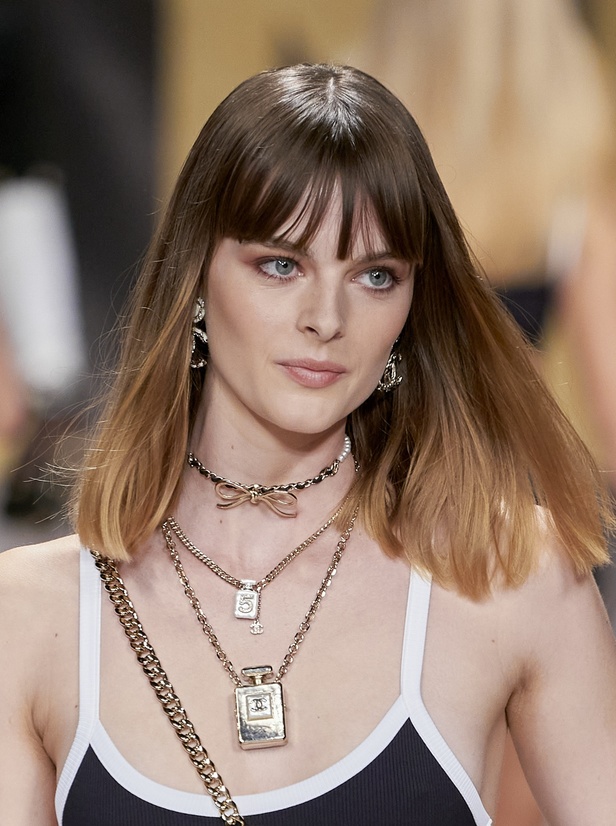 مجموعة CHANEL لربيع وصيف 2022 من أسبوع الموضة في باريس