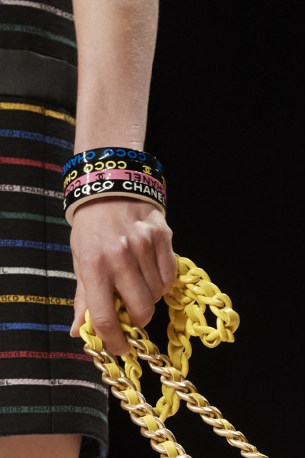 مجموعة CHANEL لربيع وصيف 2022 من أسبوع الموضة في باريس