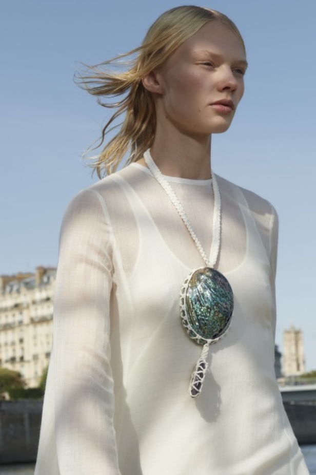 عرض أزياء كلوي لموسم ربيع وصيف 2022