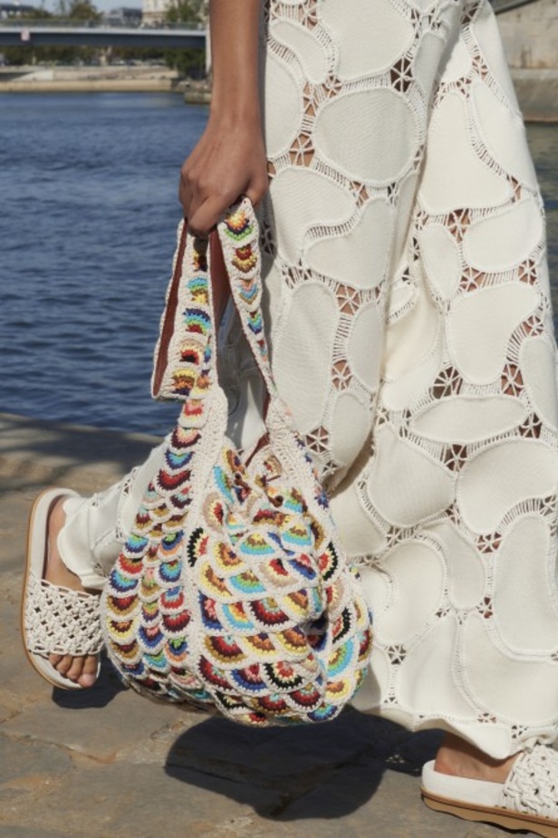 عرض أزياء كلوي لموسم ربيع وصيف 2022