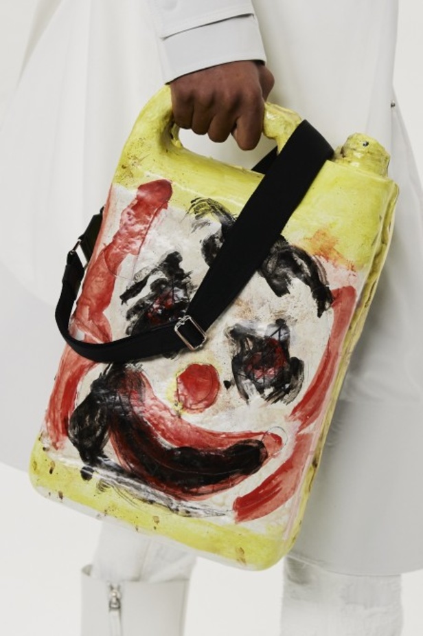 عرض أزياء Givenchy لربيع وصيف 2022 من أسبوع الموضة في باريس