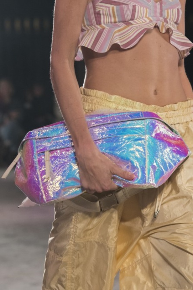 عرض أزياء مجموعة Isabel Marant للملابس الجاهزة من أسبوع الموضة في باريس 2021