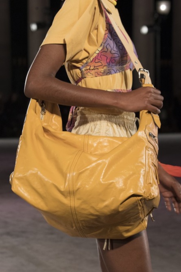 عرض أزياء مجموعة Isabel Marant للملابس الجاهزة من أسبوع الموضة في باريس 2021