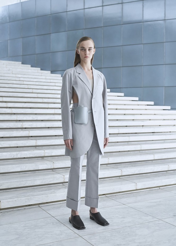 عرض أزياء Issey Miyake للألبسة الجاهزة من أسبوع الموضة في باريس 2021