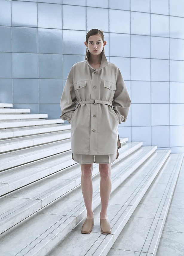 عرض أزياء Issey Miyake للألبسة الجاهزة من أسبوع الموضة في باريس 2021