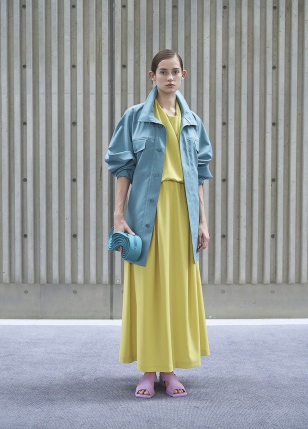 عرض أزياء Issey Miyake للألبسة الجاهزة من أسبوع الموضة في باريس 2021