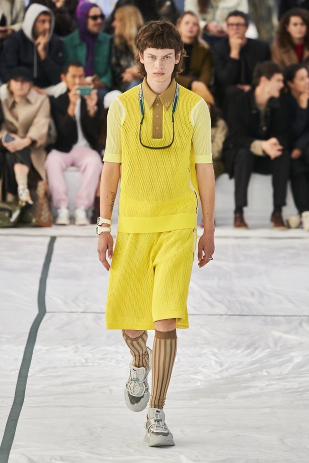 مجموعة أزياء لاكوست لربيع وصيف 2022 من أسبوع الموضة في باريس