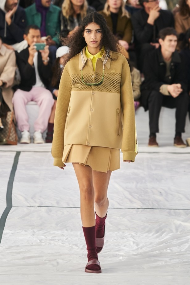 مجموعة أزياء لاكوست لربيع وصيف 2022 من أسبوع الموضة في باريس