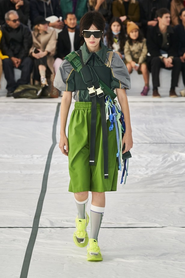 مجموعة أزياء لاكوست لربيع وصيف 2022 من أسبوع الموضة في باريس