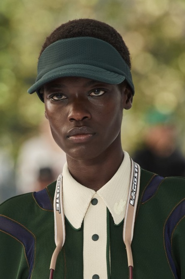 مجموعة أزياء لاكوست لربيع وصيف 2022 من أسبوع الموضة في باريس