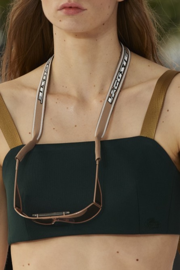 مجموعة أزياء لاكوست لربيع وصيف 2022 من أسبوع الموضة في باريس