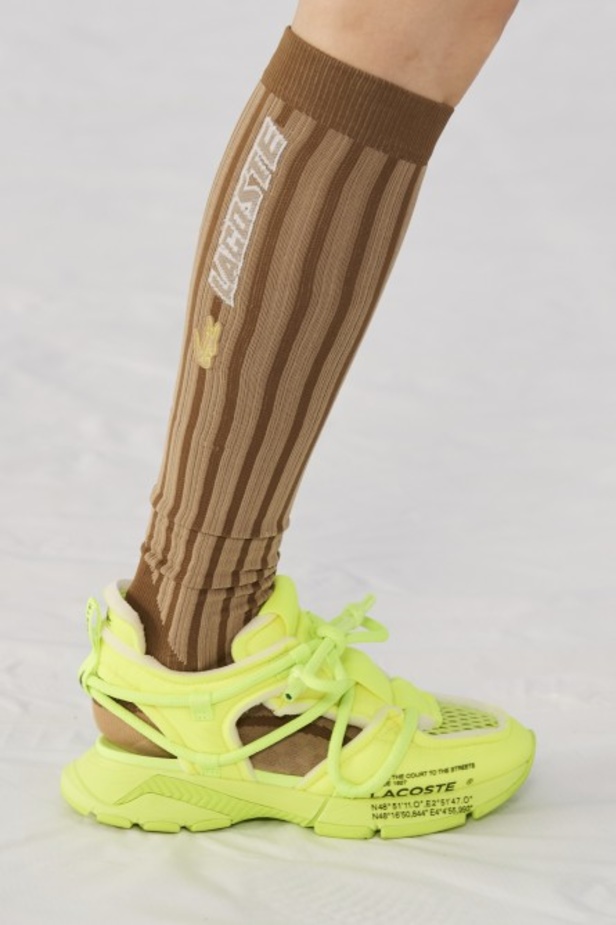 مجموعة أزياء لاكوست لربيع وصيف 2022 من أسبوع الموضة في باريس