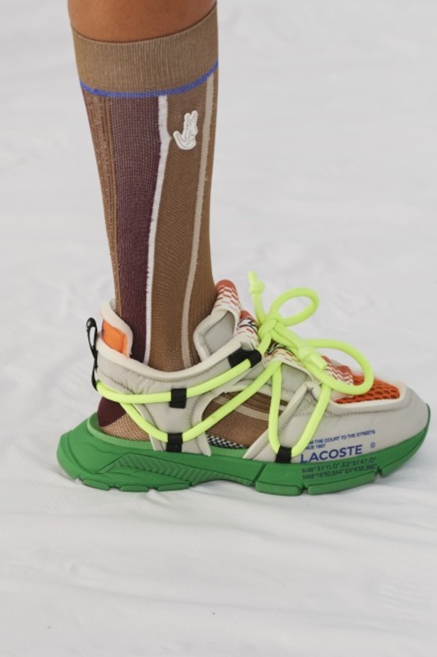 مجموعة أزياء لاكوست لربيع وصيف 2022 من أسبوع الموضة في باريس