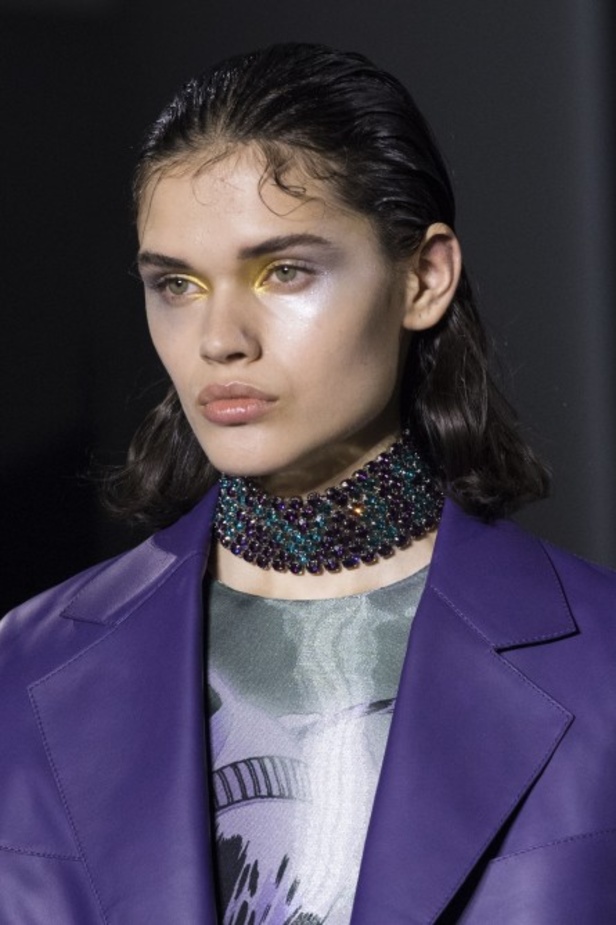 عرض أزياء Lanvin لربيع وصيف 2022 من أسبوع الموضة في باريس 