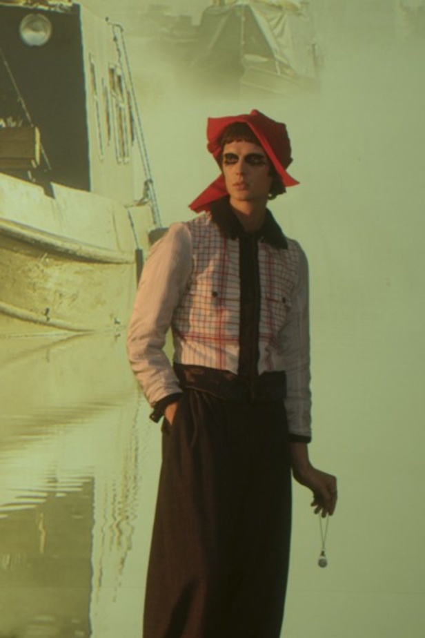 عرض أزياء Maison Margiela لربيع وصيف 2022 من أسبوع الموضة في باريس 