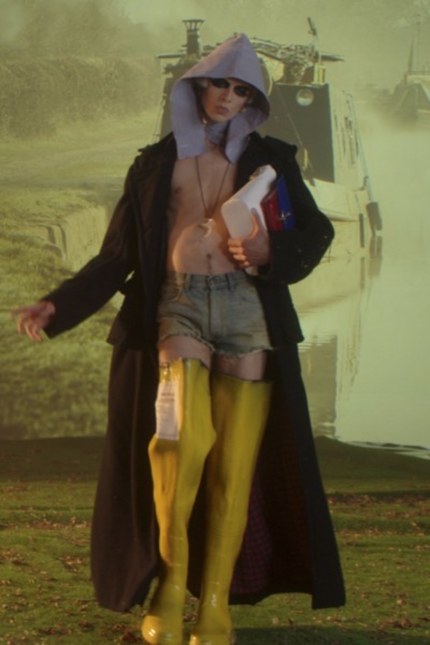 عرض أزياء Maison Margiela لربيع وصيف 2022 من أسبوع الموضة في باريس 