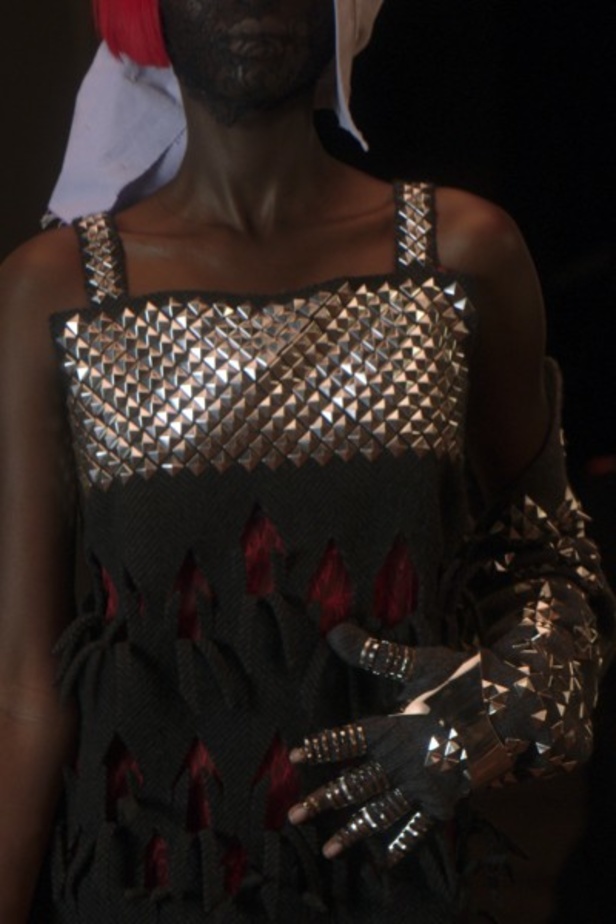 عرض أزياء Maison Margiela لربيع وصيف 2022 من أسبوع الموضة في باريس 