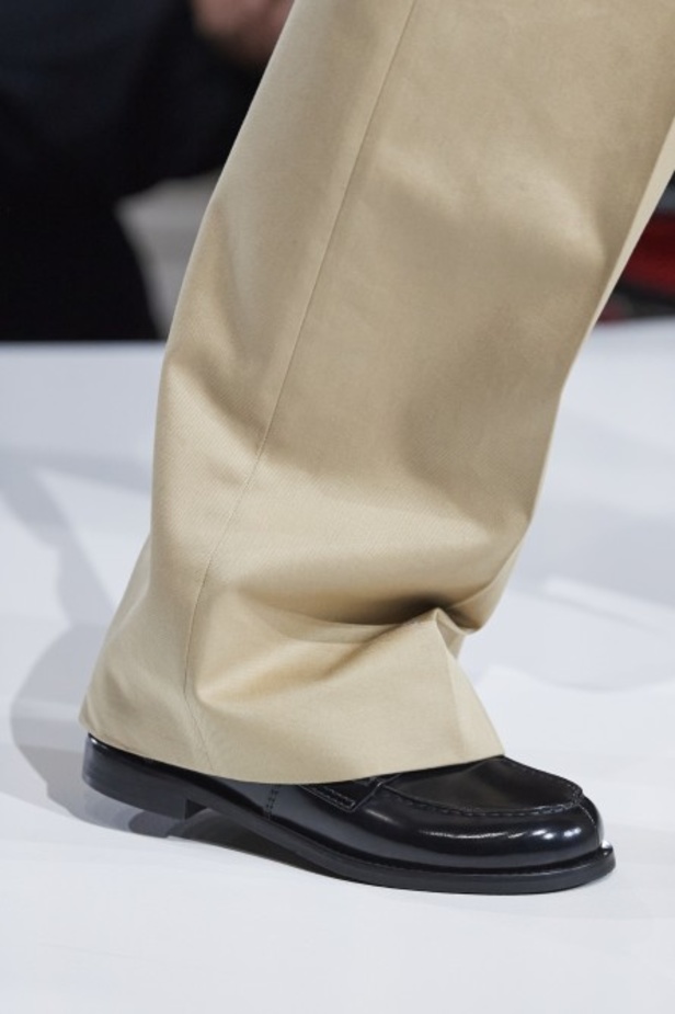 مجموعة Miu Miu لربيع وصيف 2022 من أسبوع الموضة في باريس