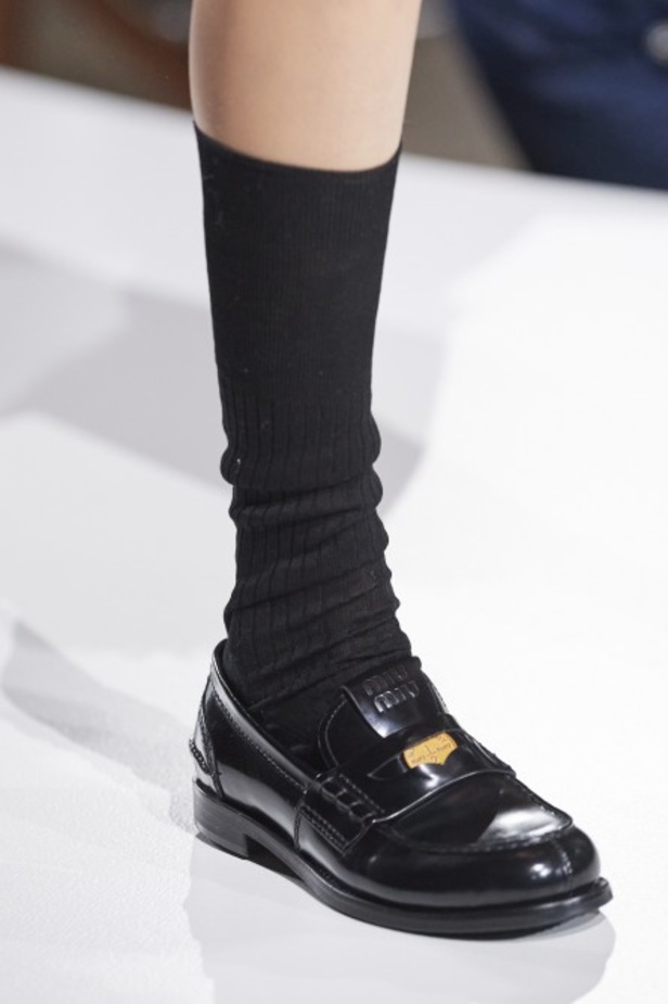 مجموعة Miu Miu لربيع وصيف 2022 من أسبوع الموضة في باريس