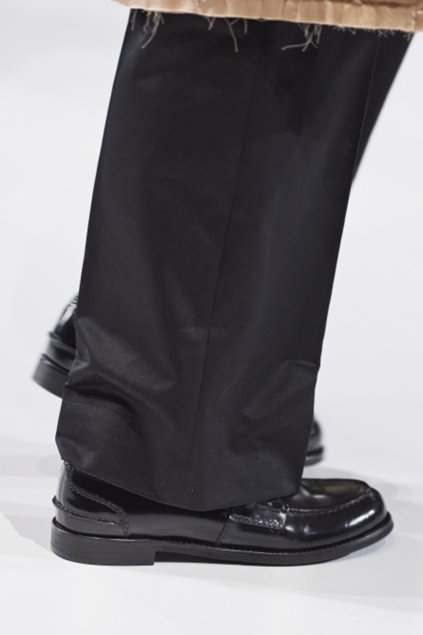 مجموعة Miu Miu لربيع وصيف 2022 من أسبوع الموضة في باريس