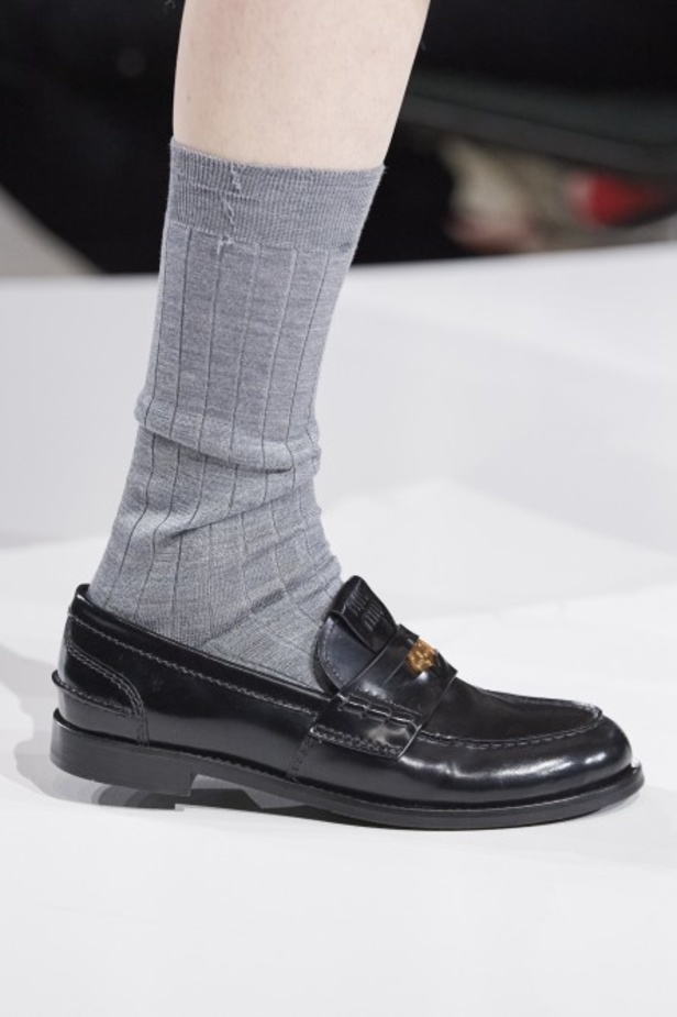 مجموعة Miu Miu لربيع وصيف 2022 من أسبوع الموضة في باريس