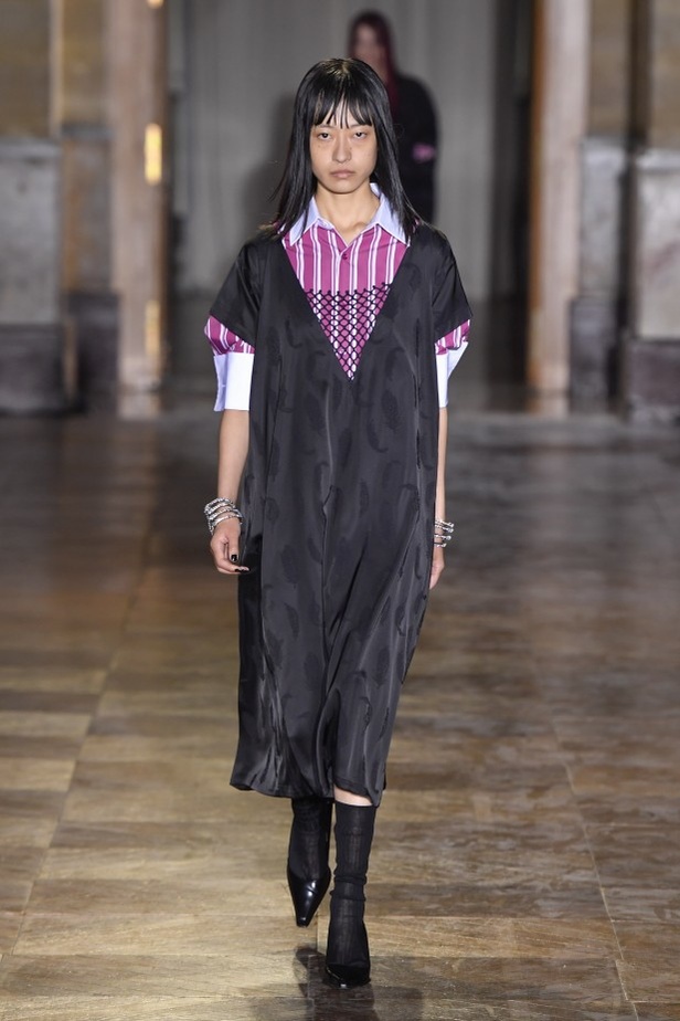 مجموعة راف سيمونز لموسم ربيع وصيف 2022