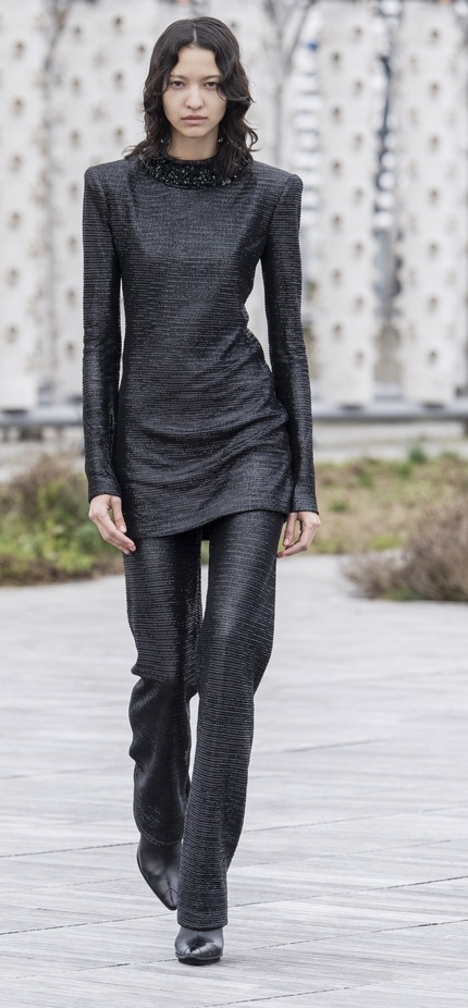 مجموعة Azzaro للهوت كوتور لربيع وصيف 2022‏