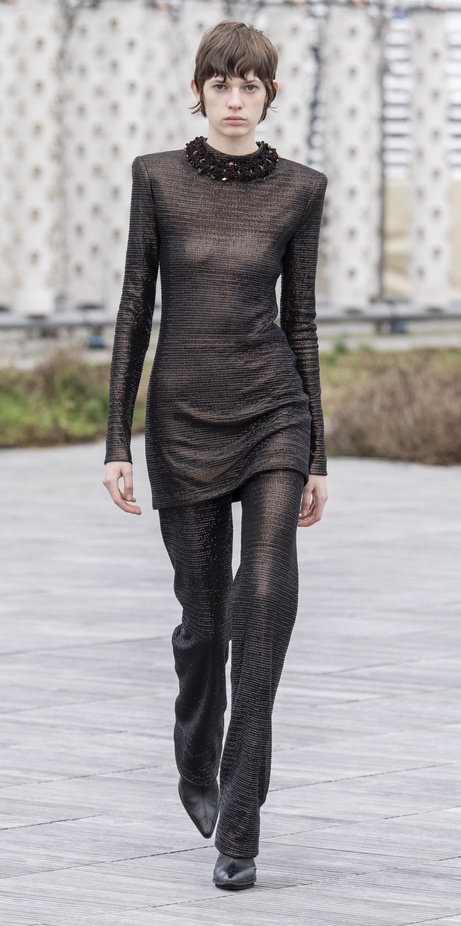 مجموعة Azzaro للهوت كوتور لربيع وصيف 2022‏