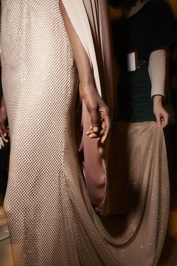 مجموعة Alexis Mabille الهوت كوتور لربيع وصيف 2022