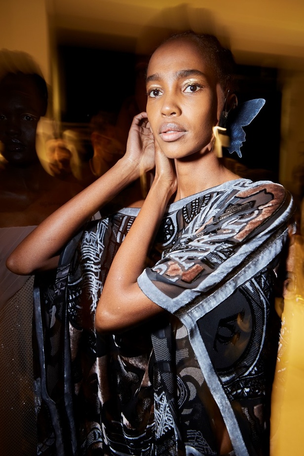 مجموعة Alexis Mabille الهوت كوتور لربيع وصيف 2022