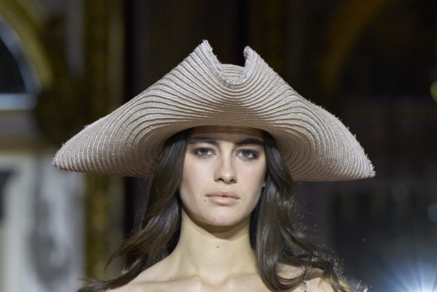 عرض أزياء زهير مراد لموسم ربيع وصيف 2022