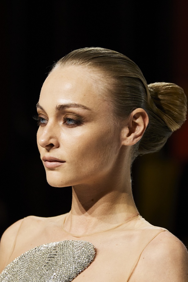 مجموعة الهوت كوتور لربيع وصيف 2022 من ستيفان رولاند بعد غياب عامين 