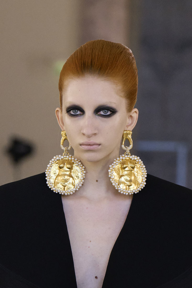 عرض أزياء سكياباريلي لموسم ربيع وصيف 2022