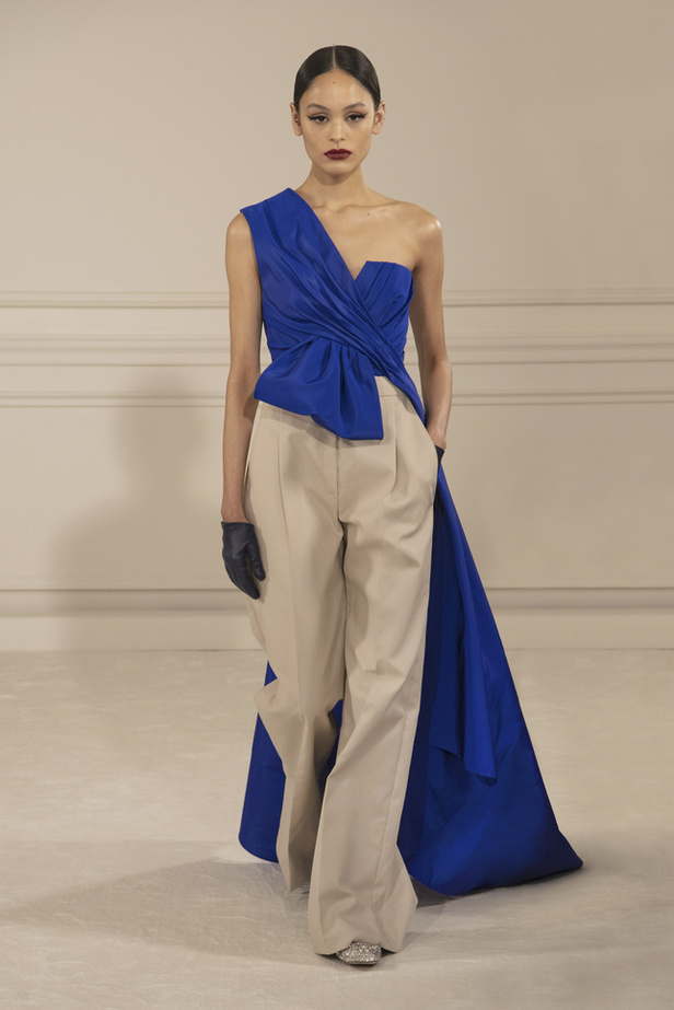 مجموعة فالنتينو للهوت كوتور لربيع وصيف 2022